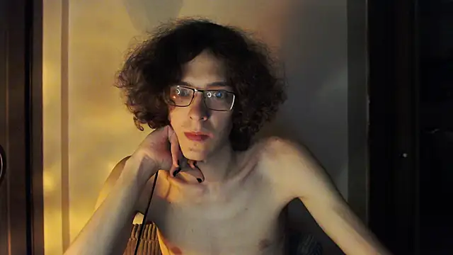LovesomeCookie online show from May 2026 06:49:01 PM