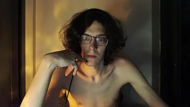 LovesomeCookie online show from May 2026 04:14:01 PM