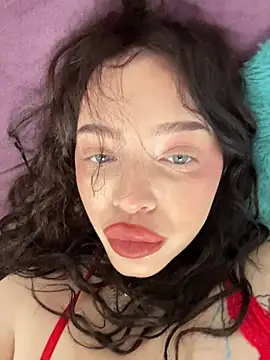 Hannah xBaby online show from November 2025 07:45:02 AM