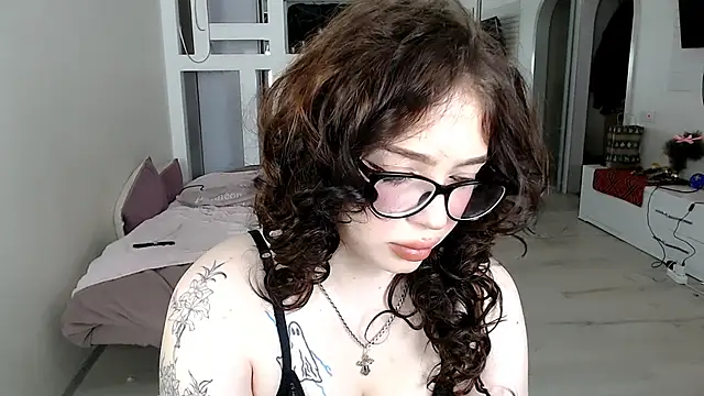 Snapshot of Hannah_xBaby chatting on February 2026 01:39:01 PM Hannah xBaby online show from February 2026 01:39:01 PM