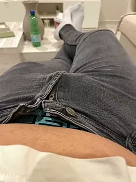 Snapshot of Mrdim26 chatting on February 2026 07:27:01 AM Mrdim26 online show from February 2026 07:27:01 AM