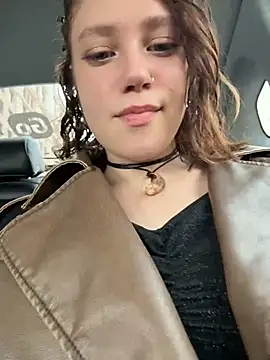 lucy-joy online show from October 2025 11:12:01 AM