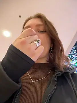 lucy-joy online show from February 2026 12:21:01 PM