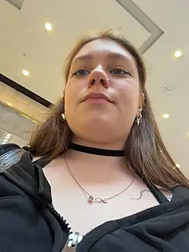 Snapshot of lucy-joy chatting on July 2026 07:17:01 AM lucy-joy online show from July 2026 07:17:01 AM