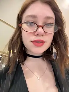 lucy-joy online show from January 2026 09:34:02 AM