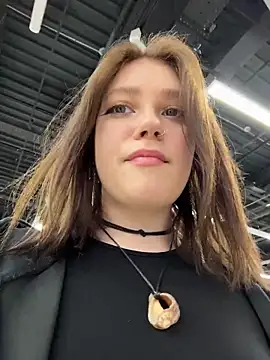 lucy-joy online show from February 2026 11:21:01 AM