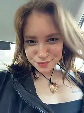 lucy-joy online show from May 2026 10:04:02 AM