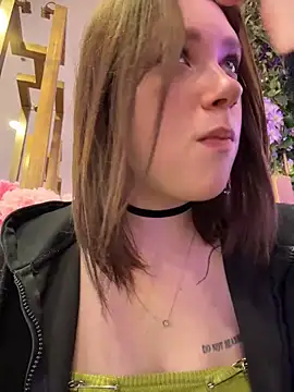 lucy-joy online show from March 2026 08:55:01 AM