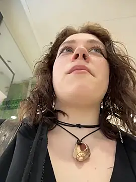 lucy-joy online show from February 2026 12:06:02 PM