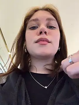 Snapshot of lucy-joy chatting on June 2026 08:31:01 AM lucy-joy online show from June 2026 08:31:01 AM