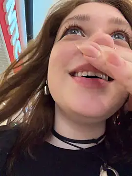 Snapshot of lucy-joy chatting on June 2026 07:25:02 AM lucy-joy online show from June 2026 07:25:02 AM