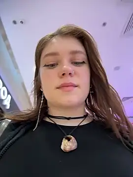 lucy-joy online show from April 2026 09:27:01 AM