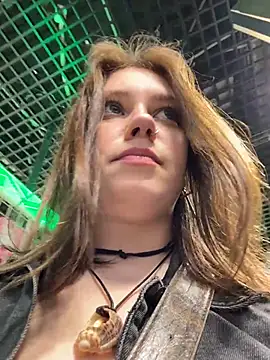 lucy-joy online show from April 2026 09:16:02 AM