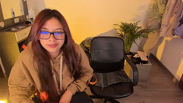 Verolake online show from December 2025 01:31:01 AM