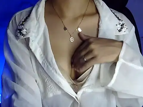 Snapshot of Shizuka_11 chatting on September 2025 08:03:02 PM Shizuka 11 online show from September 2025 08:03:02 PM