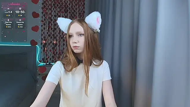 FoxyMira online show from February 2026 03:21:01 PM