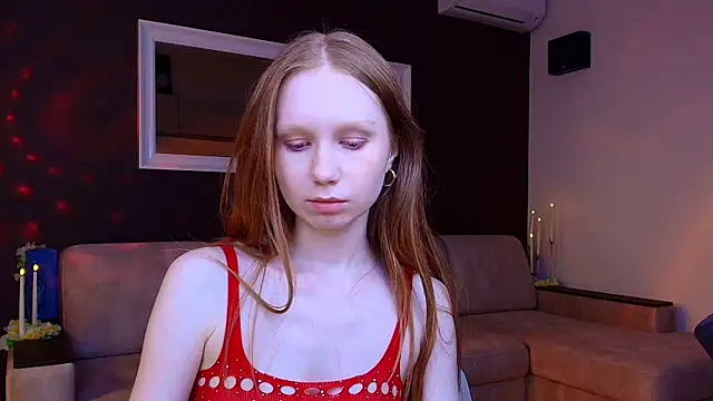 Snapshot of FoxyMira chatting on July 2026 07:39:01 PM FoxyMira online show from July 2026 07:39:01 PM