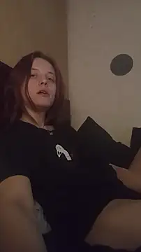 Snapshot of AlicePill chatting on December 2025 11:16:02 AM AlicePill online show from December 2025 11:16:02 AM