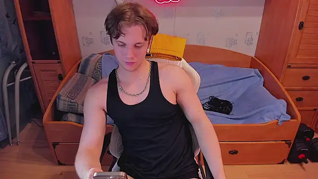 Dexter Bennett online show from June 2026 07:45:02 PM