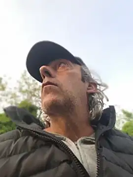 Snapshot of bi_dare chatting on April 2026 05:20:01 PM bi dare online show from April 2026 05:20:01 PM