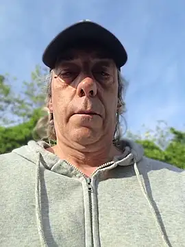 Snapshot of bi_dare chatting on April 2026 04:23:02 PM bi dare online show from April 2026 04:23:02 PM