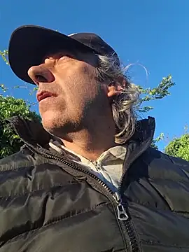 Snapshot of bi_dare chatting on April 2026 05:03:02 PM bi dare online show from April 2026 05:03:02 PM