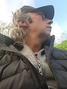 Snapshot of bi_dare chatting on April 2026 05:04:02 PM bi dare online show from April 2026 05:04:02 PM