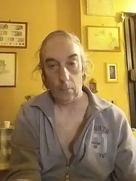 Snapshot of bi_dare chatting on April 2026 10:49:02 AM bi dare online show from April 2026 10:49:02 AM