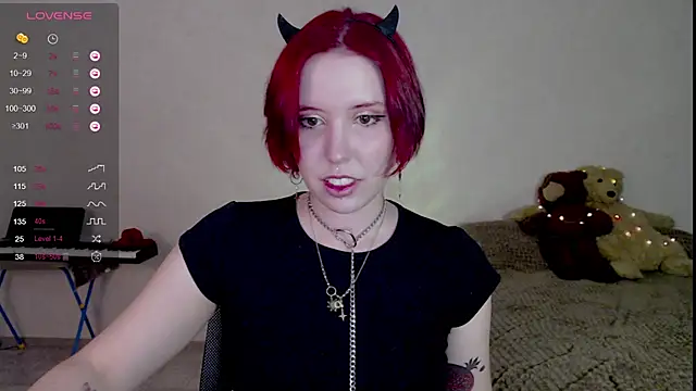 Ruby Flame online show from October 2025 08:20:01 PM