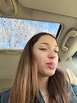 DollyTall online show from March 2026 06:25:02 AM