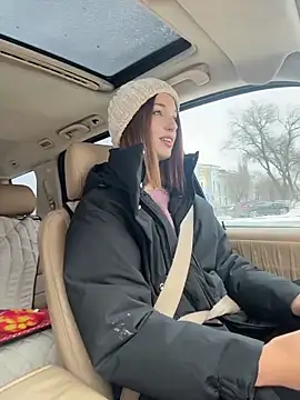 DollyTall online show from December 2025 07:23:01 AM