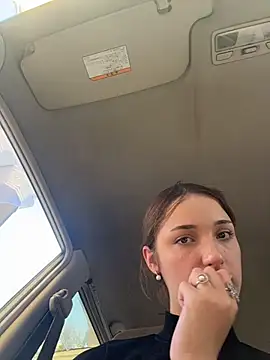 DollyTall online show from September 2025 10:22:02 AM