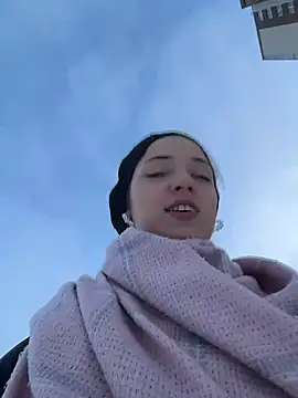 DollyTall online show from January 2026 07:26:01 AM