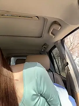 DollyTall online show from April 2026 06:09:01 AM