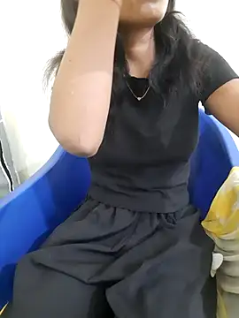 Snapshot of AnkitaDevi chatting on July 2026 06:03:02 AM AnkitaDevi online show from July 2026 06:03:02 AM