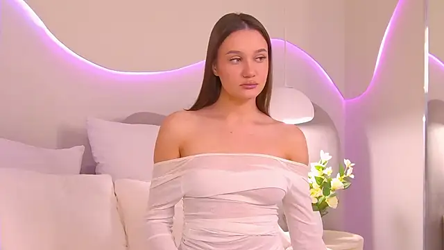 Mary Honey online show from September 2025 03:56:01 AM