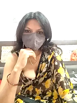 Yourhotsweetgirl online show from October 2025 05:05:01 PM