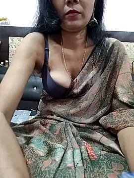 Yourhotsweetgirl online show from November 2025 03:49:02 PM