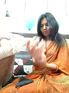 Yourhotsweetgirl online show from January 2026 05:49:02 PM