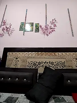 Yourhotsweetgirl online show from December 2025 09:14:01 AM