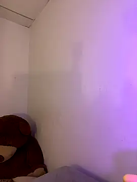 Emily Taylor2 online show from October 2025 02:27:02 AM