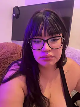 Emily Taylor2 online show from March 2026 02:57:01 AM