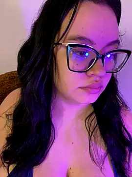 Emily Taylor2 online show from October 2025 01:53:02 AM