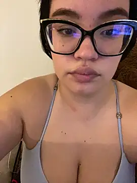 Emily Taylor2 online show from September 2025 02:58:01 AM