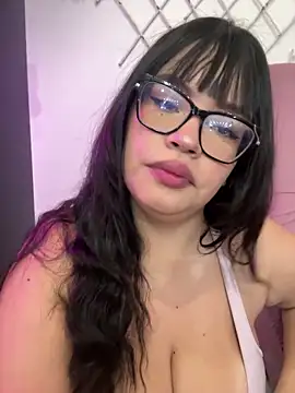 Emily Taylor2 online show from June 2026 02:00:02 AM