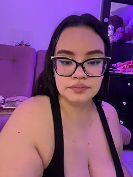 Emily Taylor2 online show from February 2026 02:20:02 AM