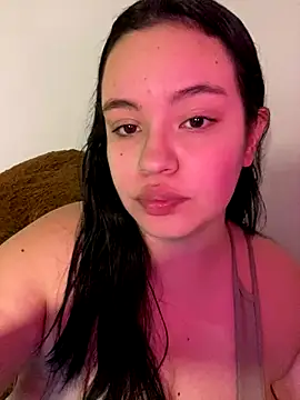 Emily Taylor2 online show from October 2025 01:50:01 AM