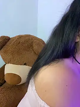 Emily Taylor2 online show from November 2025 04:41:01 AM