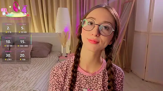 Snapshot of AvrilLeMell chatting on February 2026 09:43:02 PM AvrilLeMell online show from February 2026 09:43:02 PM