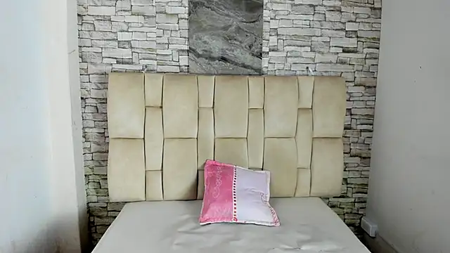 Celesste doll online show from December 2025 01:21:01 PM